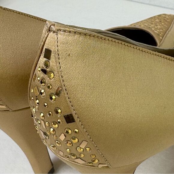 ST. JOHN Modena Marie Satin Rhinestone Heels Pumps Champagne Gold Formal Sz 8 - Picture 10 of 16
